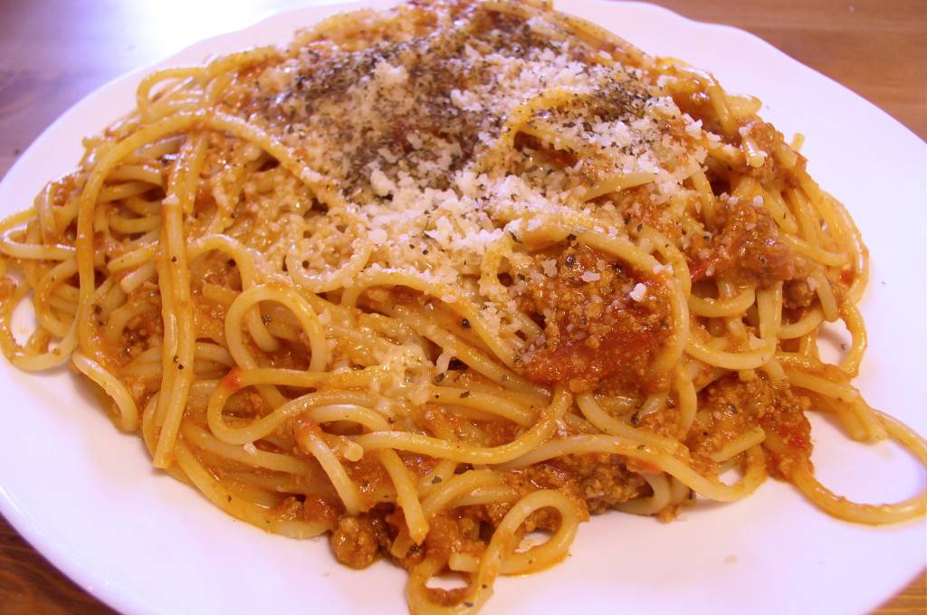 spaghetti_bolognese_talerz-przepis
