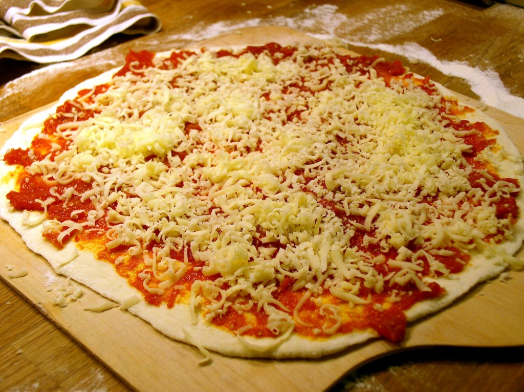 pizza_rzymska_ciasto_sos_ser.