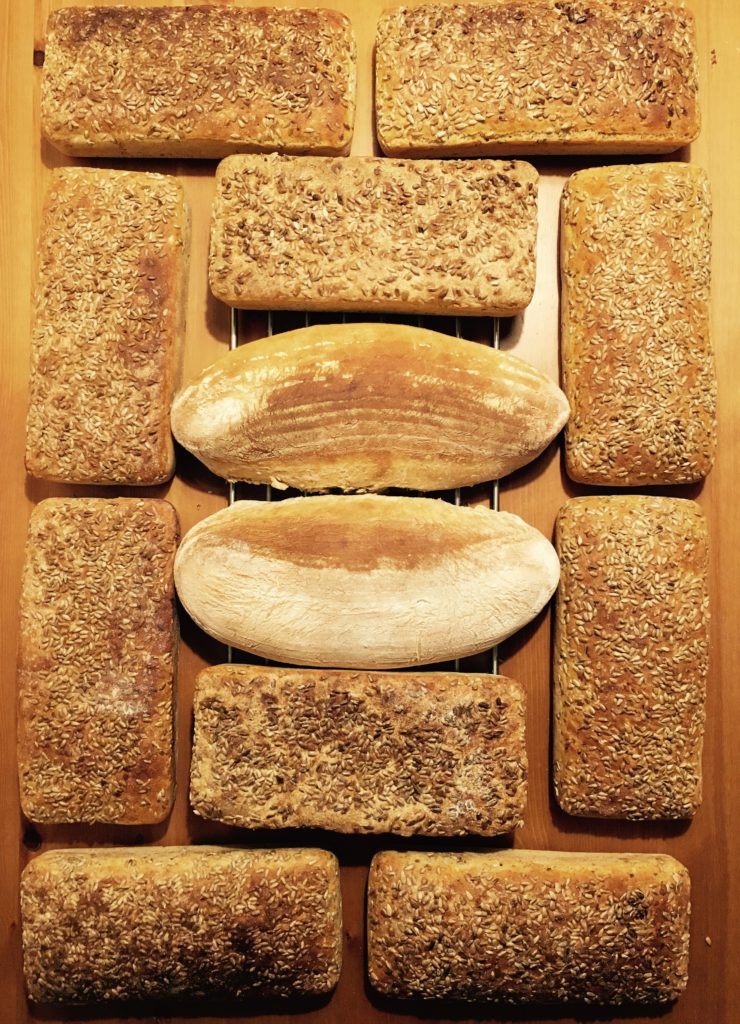 chleb-ze-slonecznikiem-na-zakwasie-homemade-bread-przepis-recipe