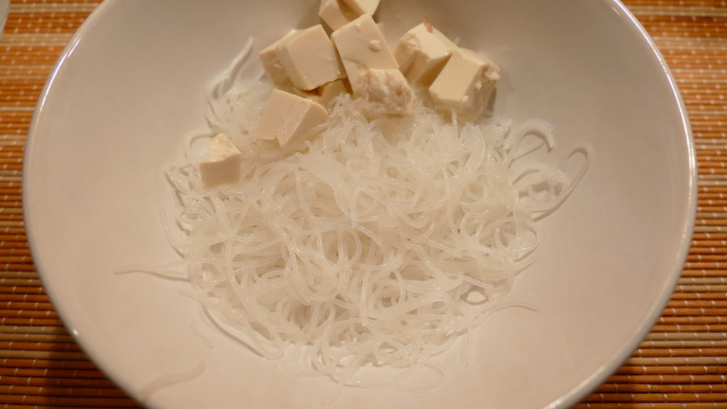 zupa-miso-porcja-makaron-tofu