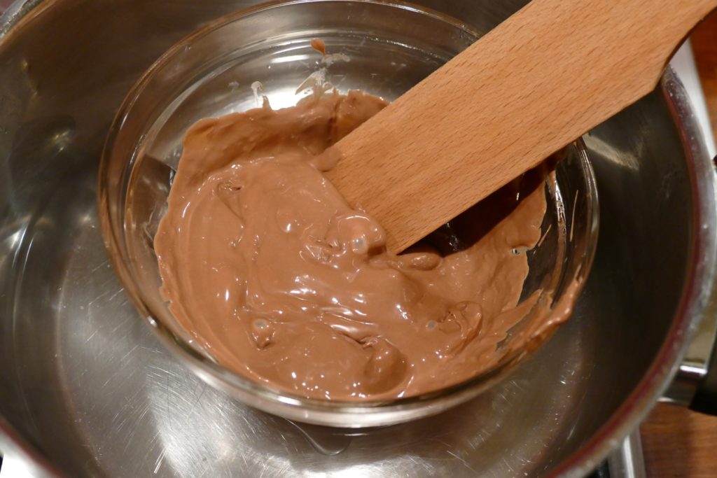 przepis-na-czekolade-nussbeisser-schogetten-rozpuszczanie