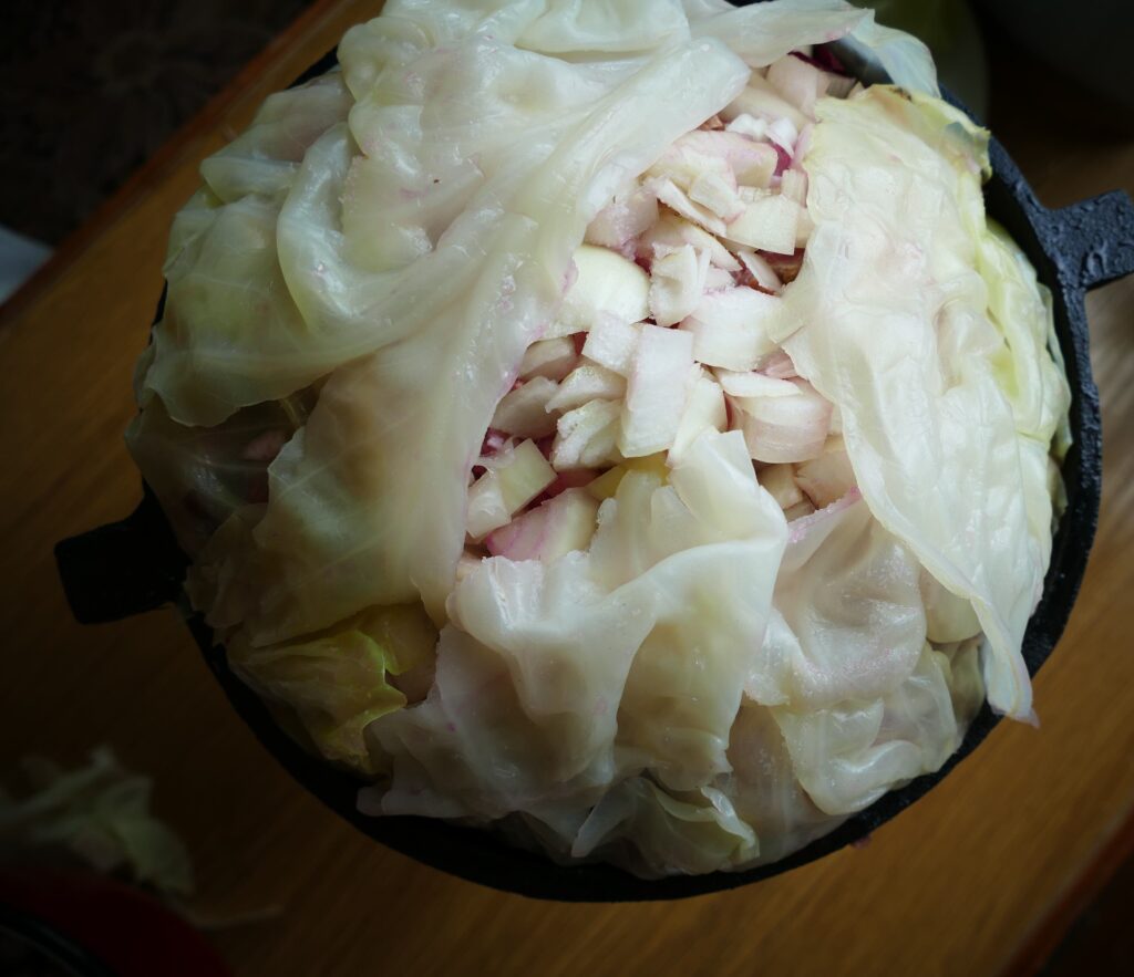 pieczonka-kociolek-przepis-kapusta-3